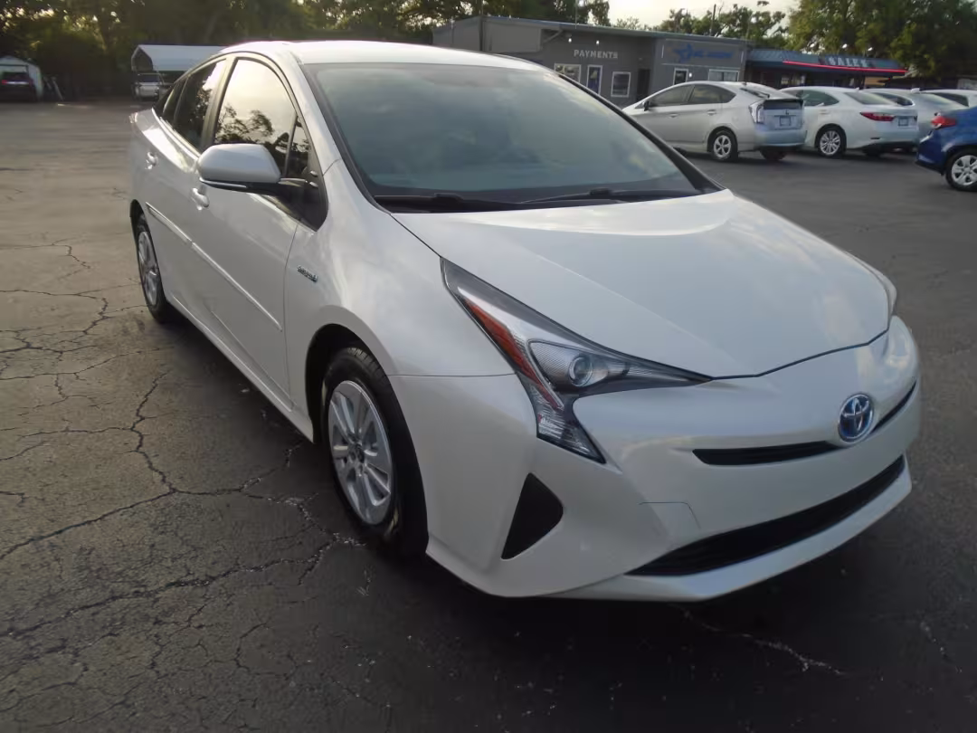 2016 Toyota Prius - JTDKBRFU1G3520489 - Image #2