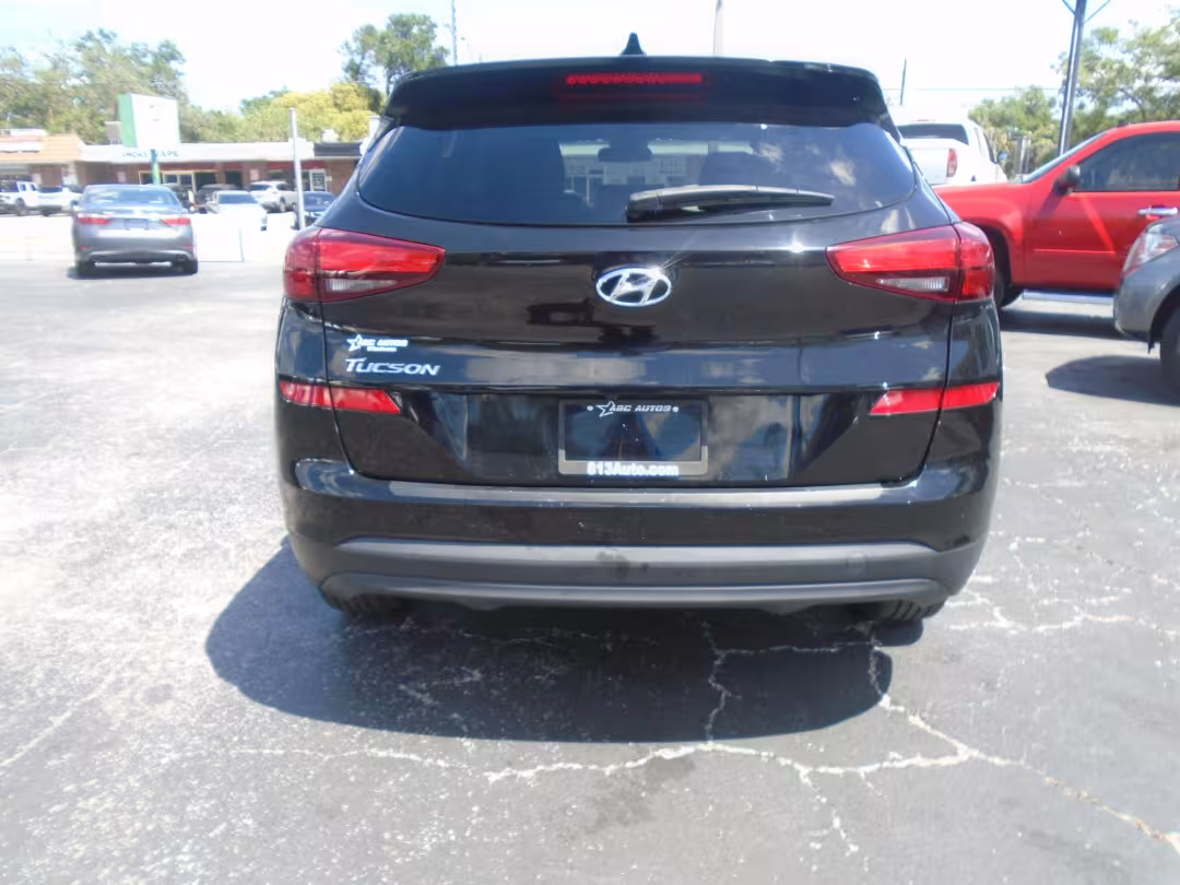 2021 Hyundai Tucson - KM8J23A47MU302350 - Image #3